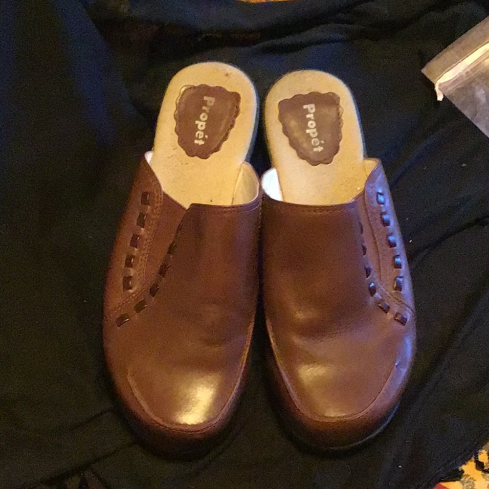 Propet, leather, slip-on style clogs/mules